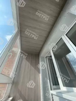 Отделка балкона с утеплением в многоквартирном доме