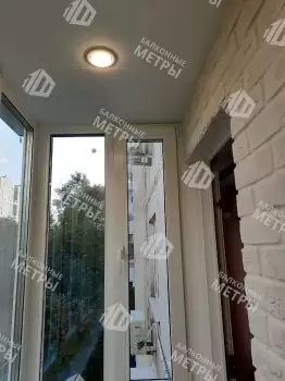 Отделка и остекление Г-образного балкона Отделка и остекление Г-образного балкона