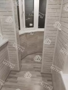 Отделка балкона с установкой теплого пола