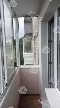 Холодное остекление PROVEDAL и отделка балкона ламинатом 33 класса. Холодное остекление PROVEDAL и отделка балкона ламинатом 33 класса.